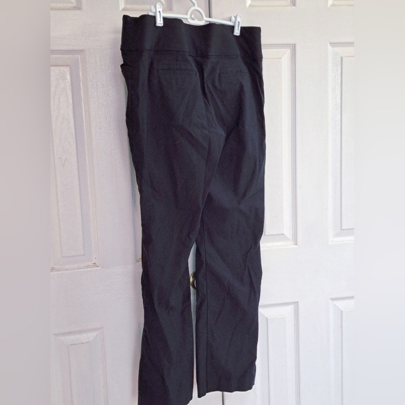 Apt. 9 Women's Black Boot Cut Pants - Picture 9 of 9